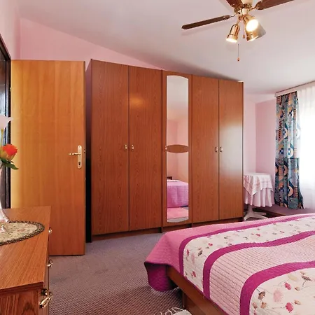 Podgradina With Sea View 01 *
