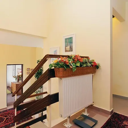 Podgradina With Sea View 01 Vakantiehuis Posedarje