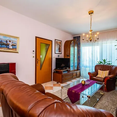 Podgradina With Sea View 01 *