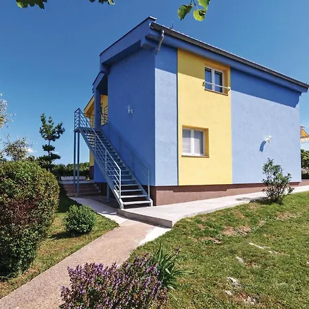 Hébergement de vacances Podgradina With Sea View 01 *