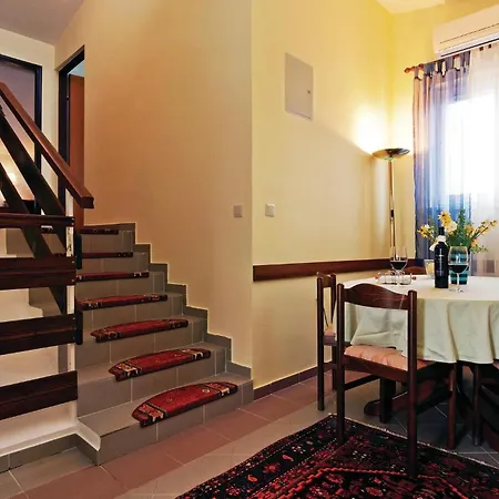 Podgradina With Sea View 01 Vakantiehuis *