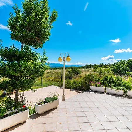 Vakantiehuis Podgradina With Sea View 01 Posedarje
